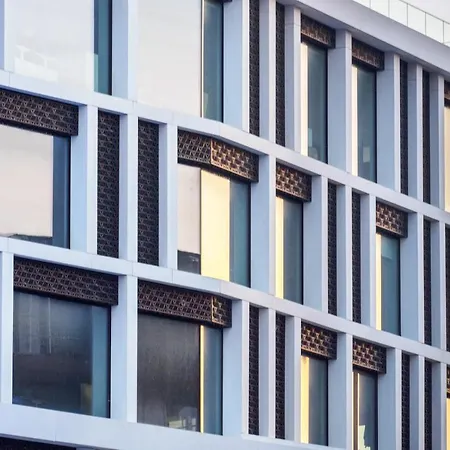 Radisson Blu Hotel, 4* Bruges